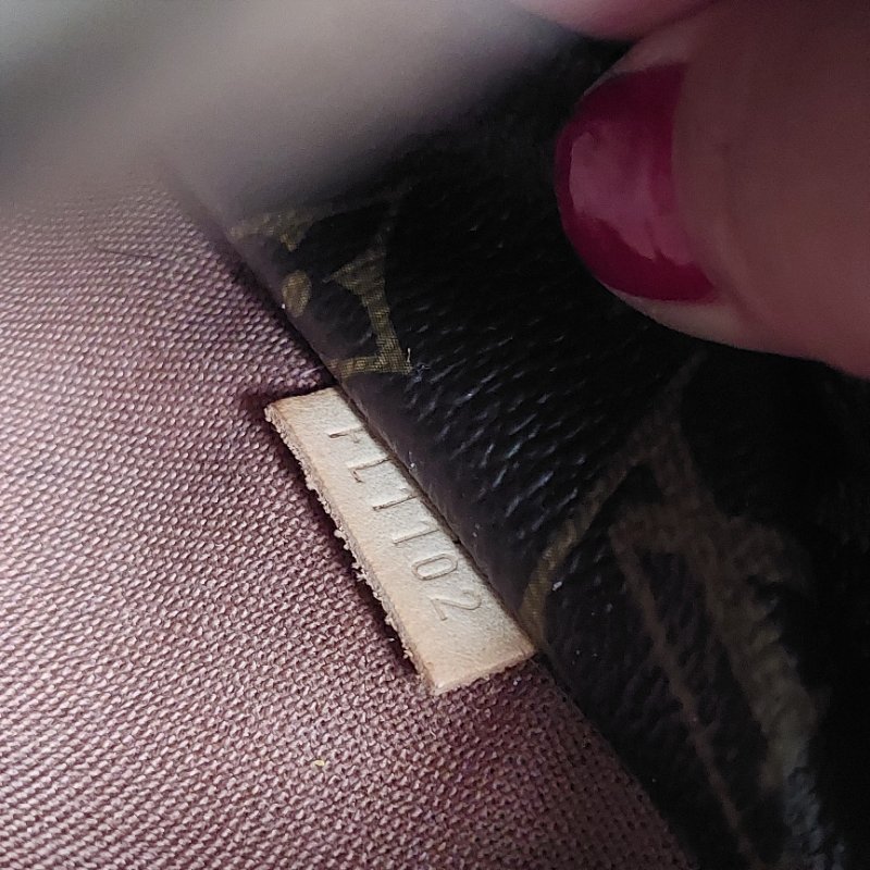 LV原花金釦TOTALLY   PM   M56688🎀出清特惠價🎀 ~雙口袋肩背包~二手品-44