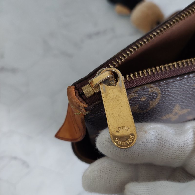 LV原花金釦TOTALLY   PM   M56688🎀出清特惠價🎀 ~雙口袋肩背包~二手品-60