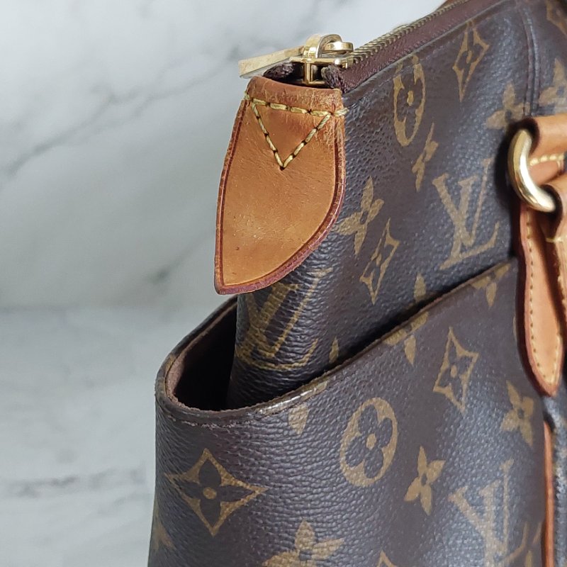 LV原花金釦TOTALLY   PM   M56688🎀出清特惠價🎀 ~雙口袋肩背包~二手品-75