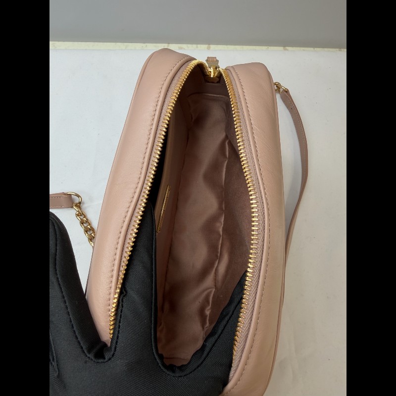 Miu Miu 牛皮相機包 斜背包-4