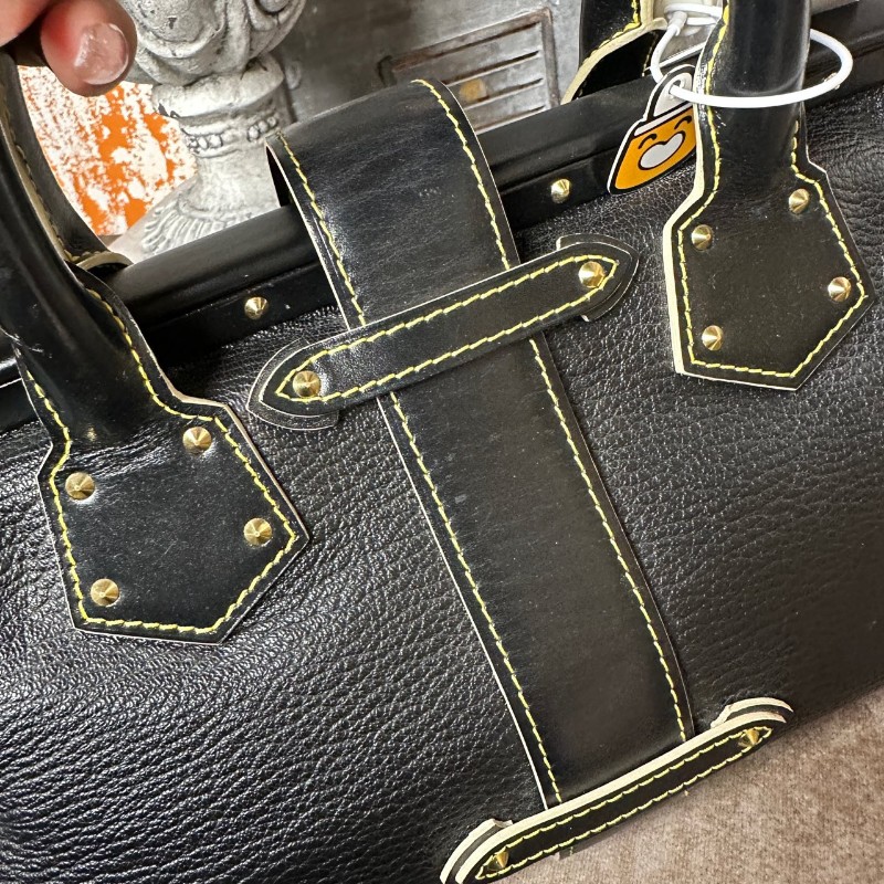 LV suhali蘇哈里黑色牛皮手提包-24