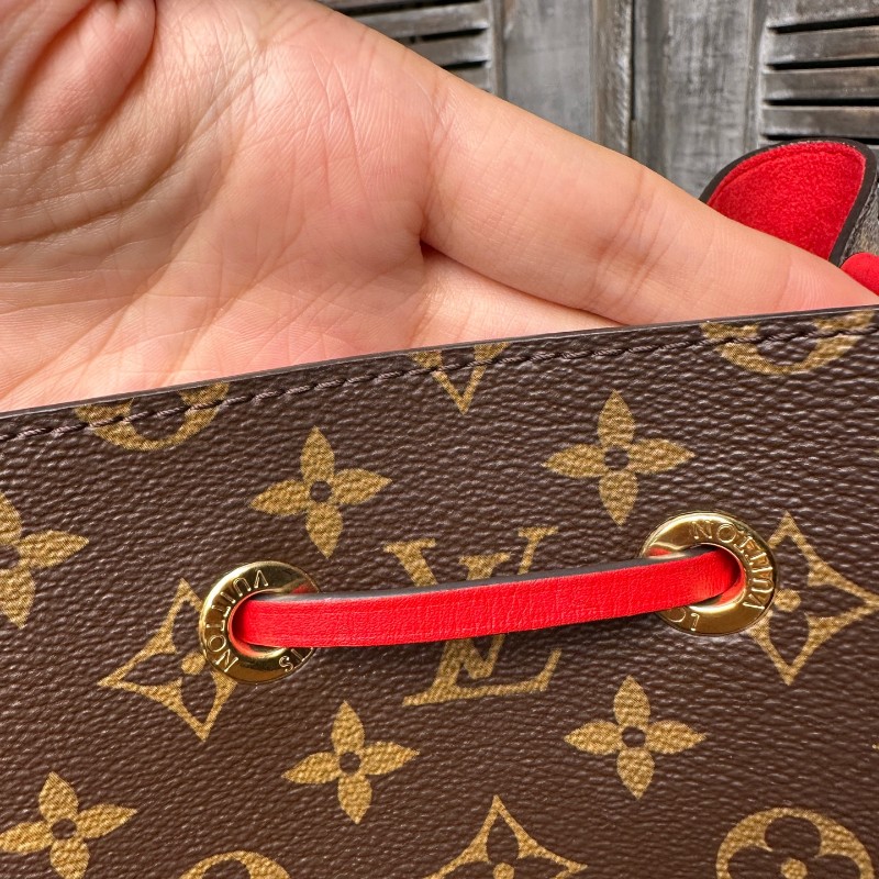 LV noe neo 老花紅色水桶包-18