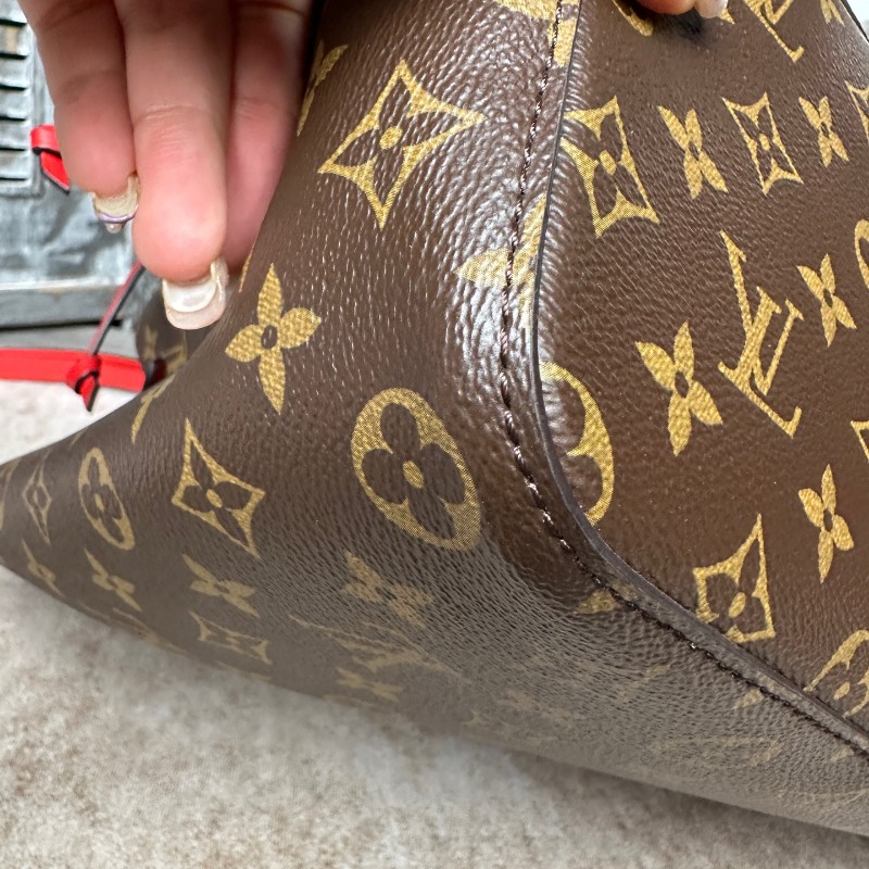 LV noe neo 老花紅色水桶包-25