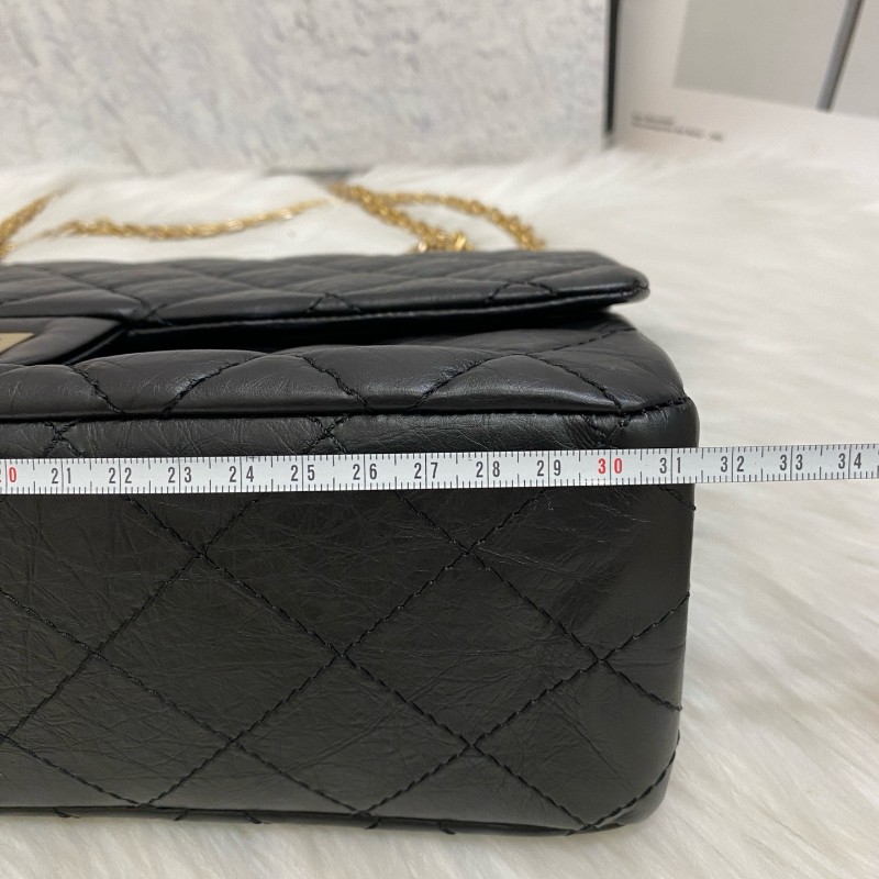 Chanel 2.55黑金經典款皺褶復古牛皮 肩背包-5