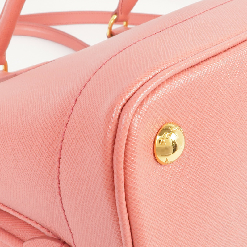 PRADA Saffiano皮革Saffiano Lux Tote Bag金扣手挽肩背兩用袋-14