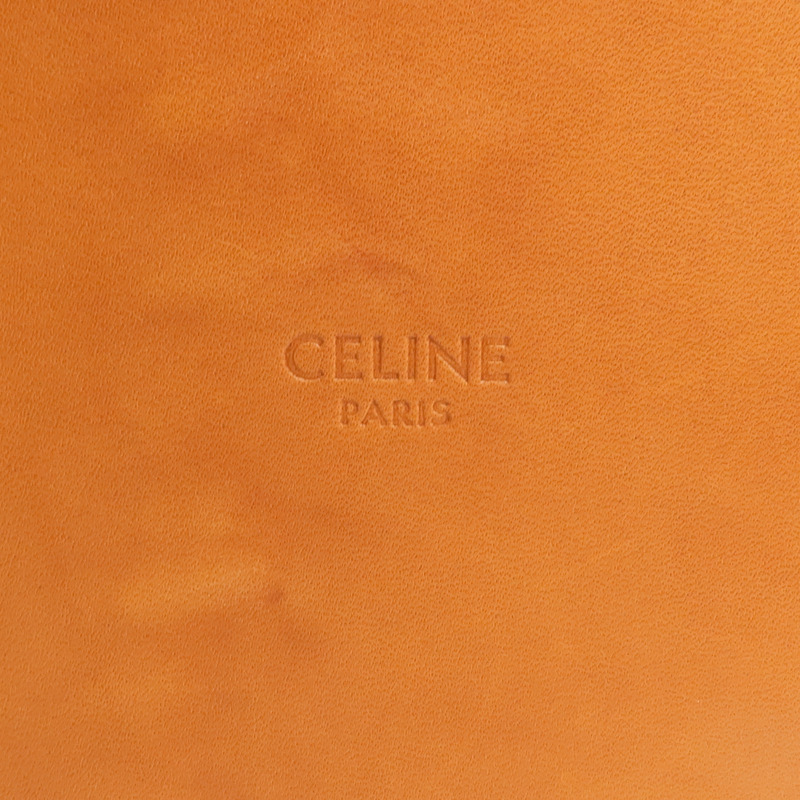 CELINE 牛皮皮革Bucket Triomphe金扣肩背袋-10