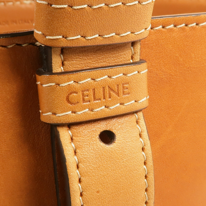 CELINE 牛皮皮革Bucket Triomphe金扣肩背袋-16