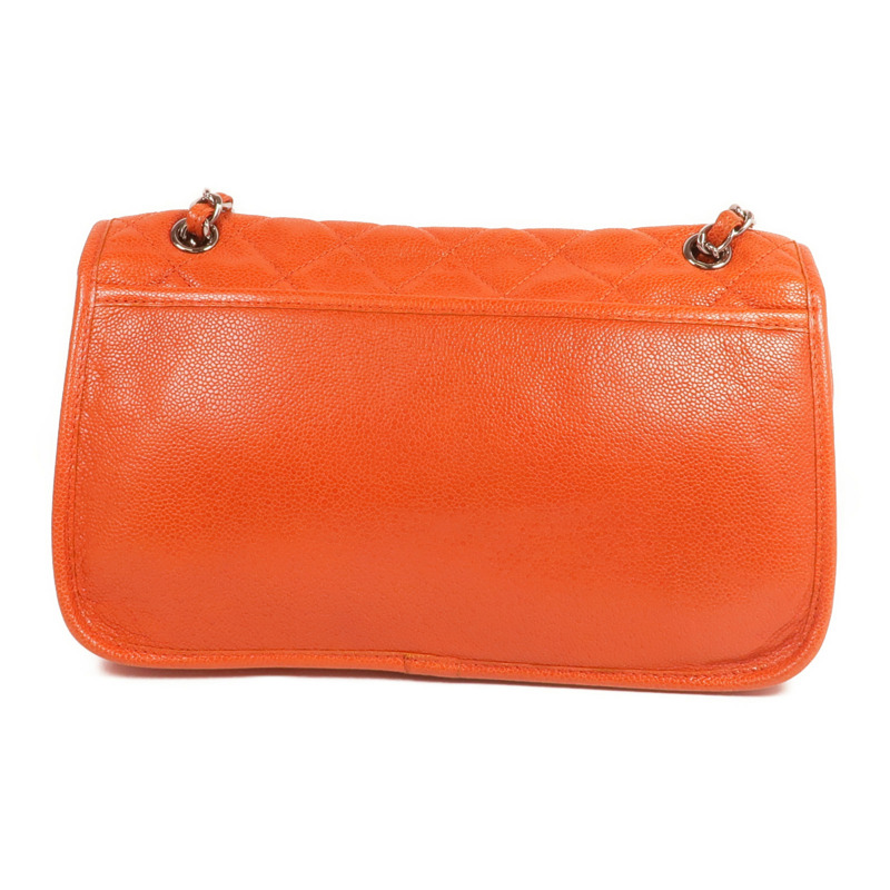 CHANEL 牛皮皮革Chain Shoulder銀扣鏈帶肩背袋-1