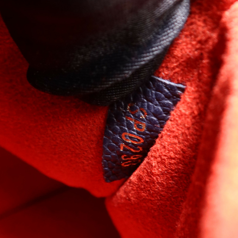 LOUIS VUITTON Monogram Empreinte Neo Noe MM金扣手挽肩背兩用袋-11