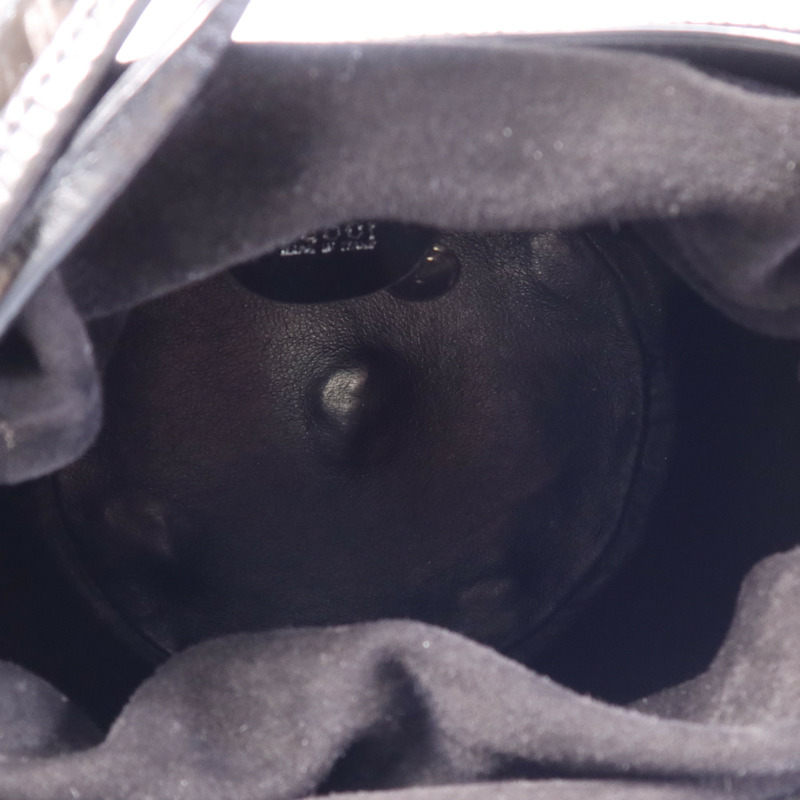 GUCCI 漆皮皮革Shoulder Bag銀扣肩背袋-4