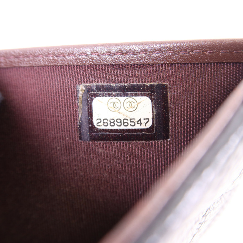 CHANEL 牛皮皮革Trifold Wallet金扣錢包-8