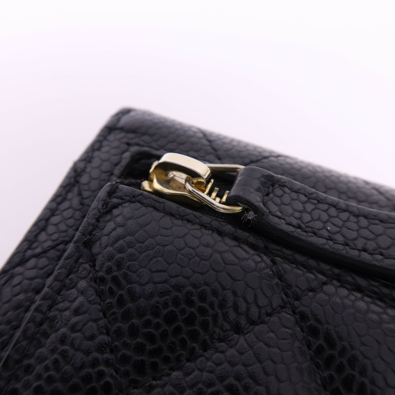 CHANEL 牛皮皮革Trifold Wallet金扣錢包-15