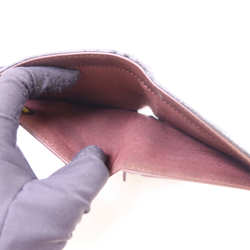 CHANEL 牛皮皮革Bifold Long Wallet銀扣長錢包-5