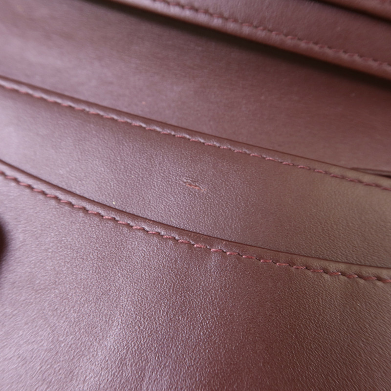 CHANEL 牛皮皮革Bifold Long Wallet銀扣長錢包-17