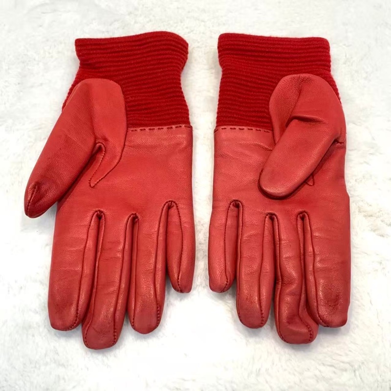 Chanel紅色手套-3