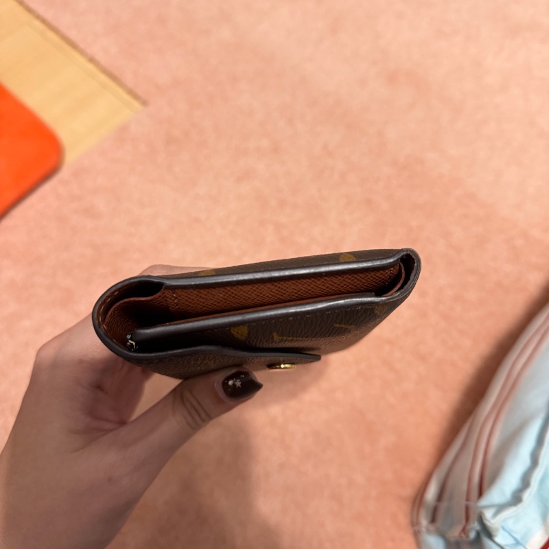 Louis Vuitton LV三折短夾（內咖啡色）-2