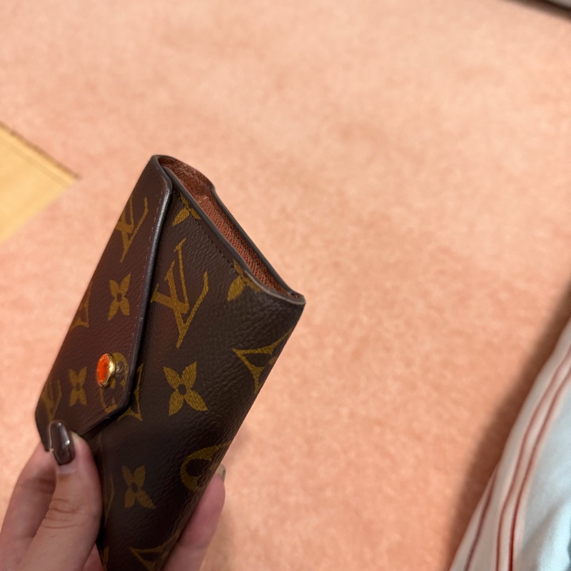 Louis Vuitton LV三折短夾（內咖啡色）-8