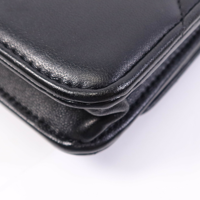 CHANEL 羊皮皮革Chanel 19 WOC鏈帶肩背袋-7