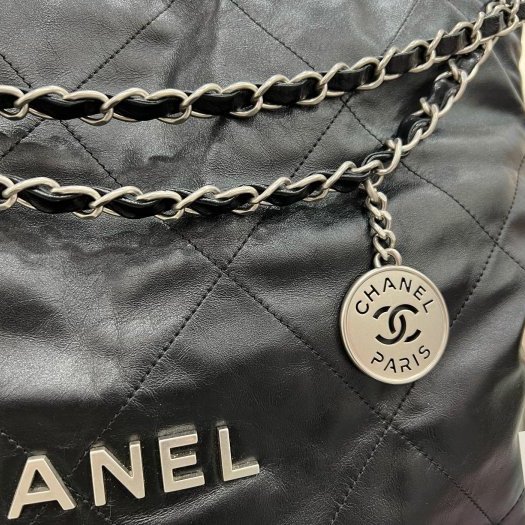 東區正精品㊣CHANEL 22 BAG AS3261 香奈兒黑色全皮銀字銀幣銀鍊肩背包購物袋包中款 RZ6074-2