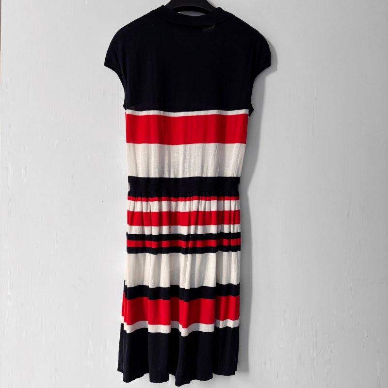 ::BURBERRY BLUE LABE:: 日系法式袖 海軍藍x紅x白 橫紋POLO洋裝 38號-1