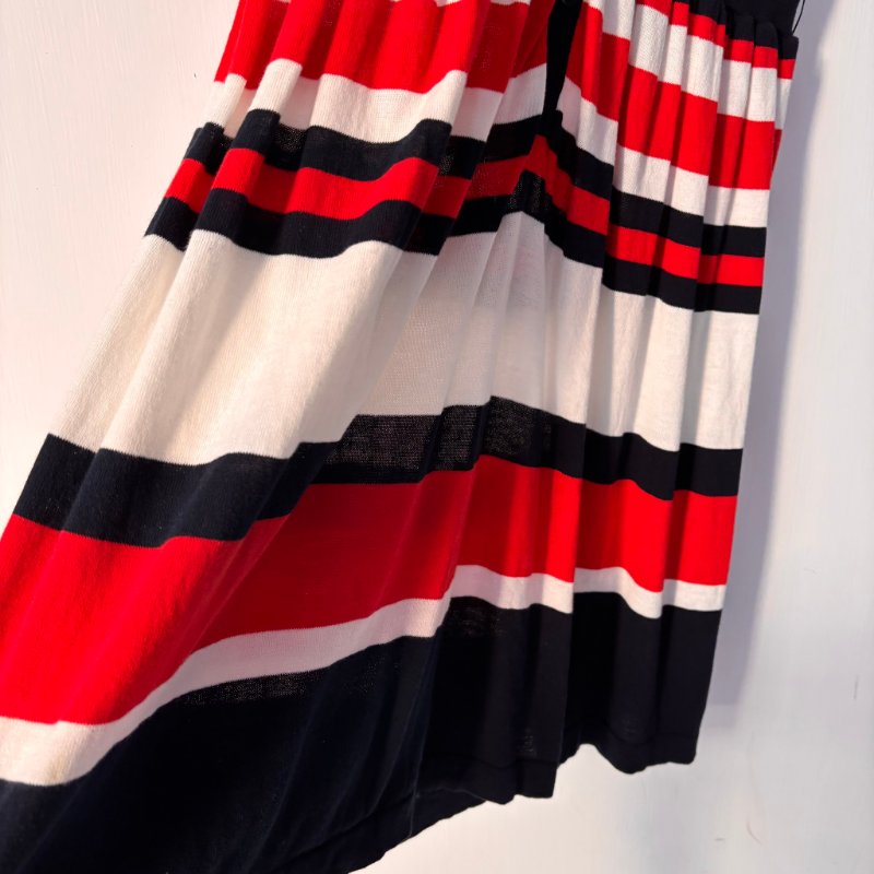 ::BURBERRY BLUE LABE:: 日系法式袖 海軍藍x紅x白 橫紋POLO洋裝 38號-9