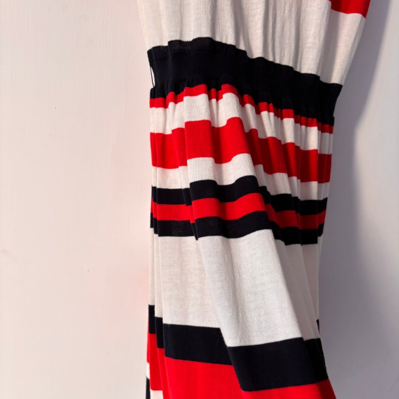 ::BURBERRY BLUE LABE:: 日系法式袖 海軍藍x紅x白 橫紋POLO洋裝 38號-12