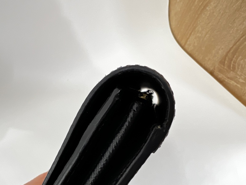 LV 黑Epi金釦Twist 12卡零錢袋長夾M80690-7