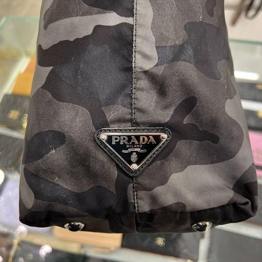東區正精品㊣PRADA VA889 灰色迷彩尼龍銀三角牌機器龍形拉鍊手提包斜背包購物袋 RZ6076-8