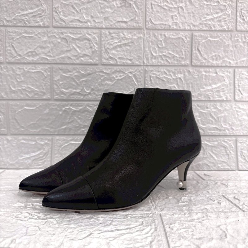 Chanel 黑色珍珠低跟短靴-0