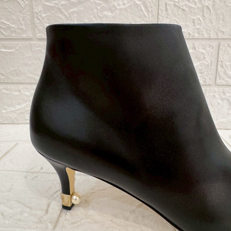 Chanel 黑色珍珠低跟短靴-4