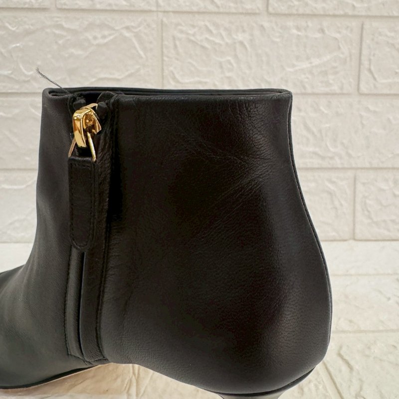 Chanel 黑色珍珠低跟短靴-8