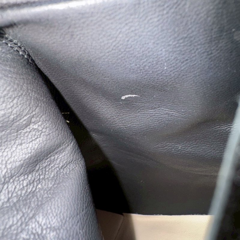 Chanel 黑色珍珠低跟短靴-10