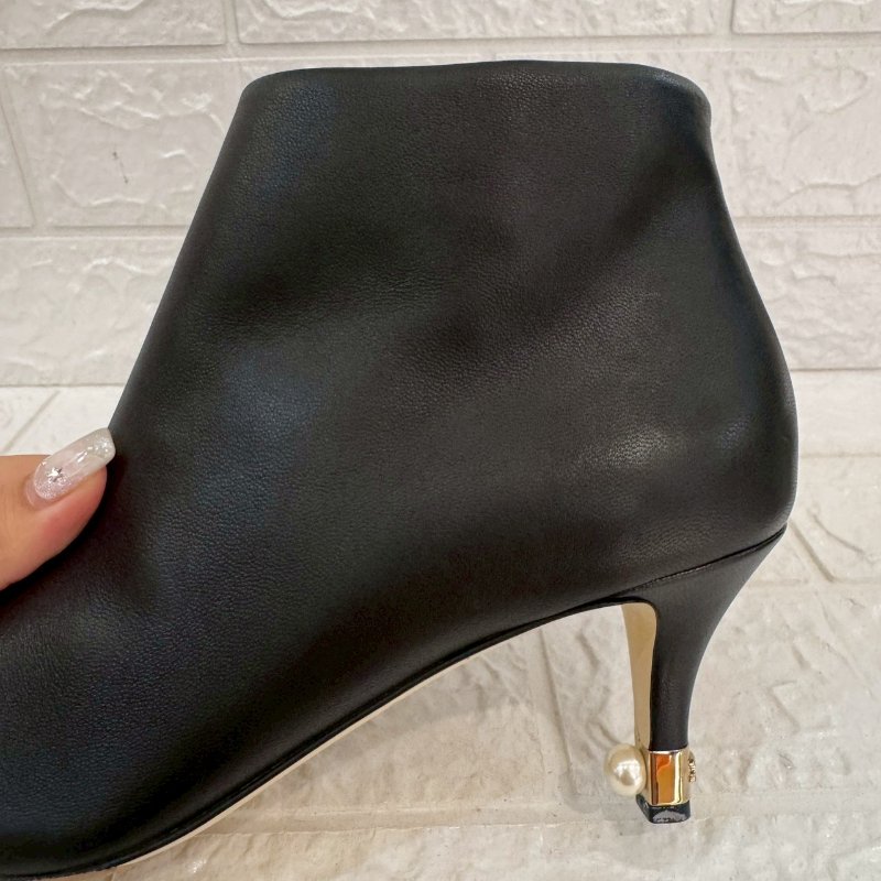 Chanel 黑色珍珠低跟短靴-11