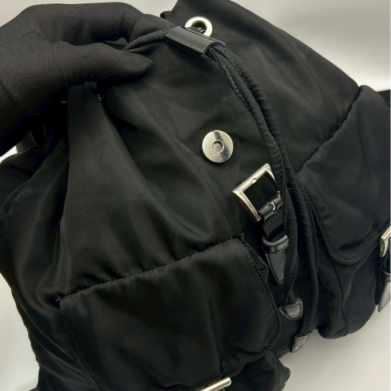 🏷️ Prada 降落傘包中號-5