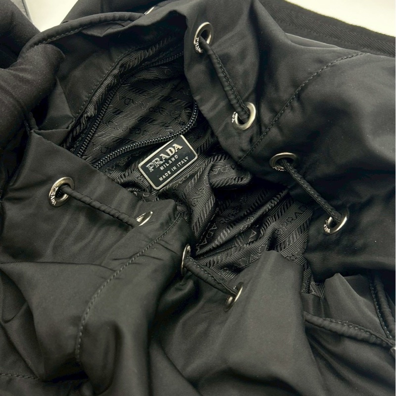 🏷️ Prada 降落傘包中號-6