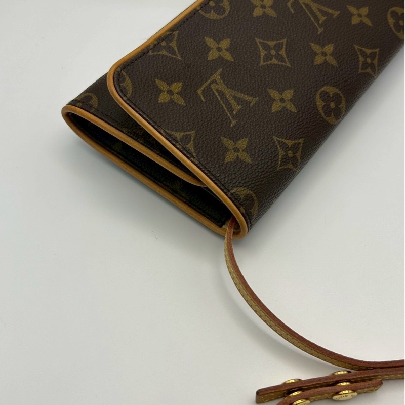 🏷️ Louis Vuitton 斜背包-5