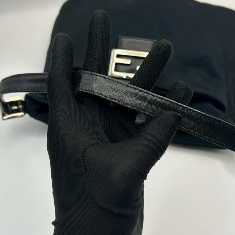 🏷️ Fendi 肩背包-2