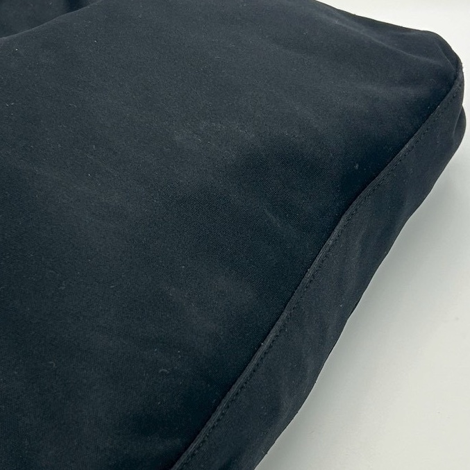 🏷️ Fendi 肩背包-9