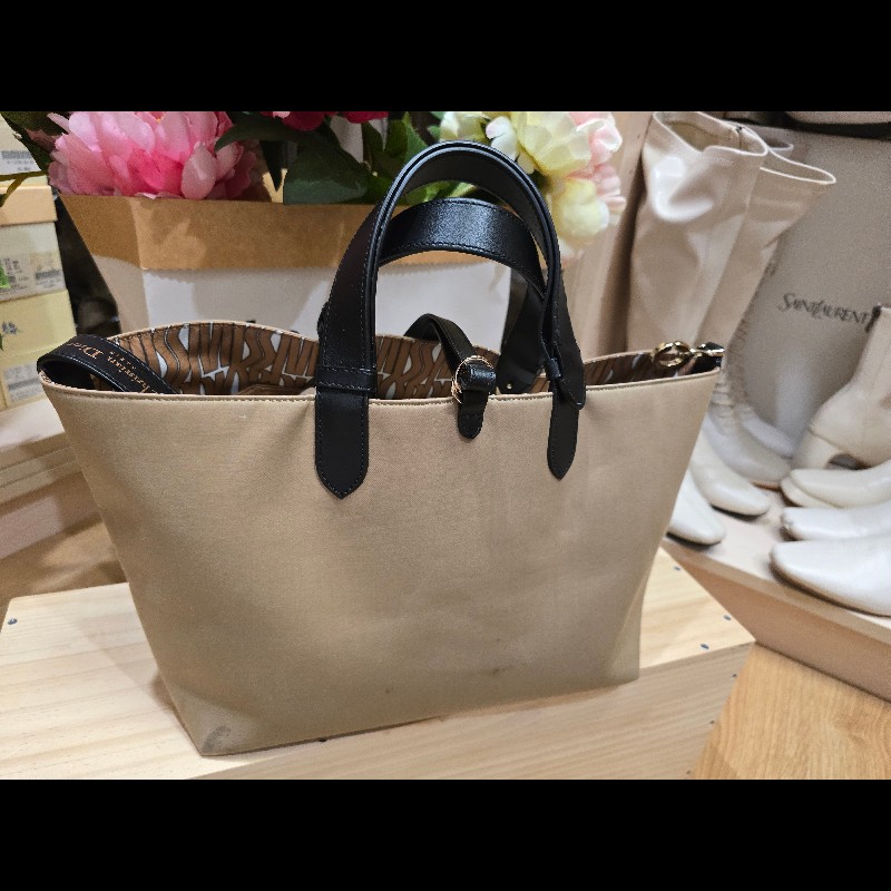 Dior帆布字母塗鴉款-4