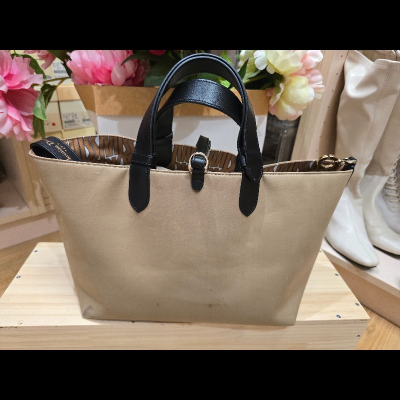 Dior帆布字母塗鴉款-12