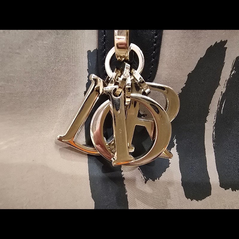 Dior帆布字母塗鴉款-22