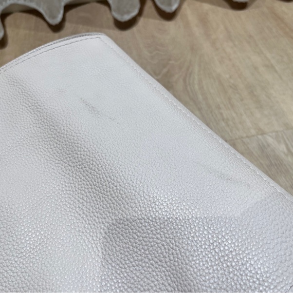 salvatore ferragamo 米白色大款肩背包-11