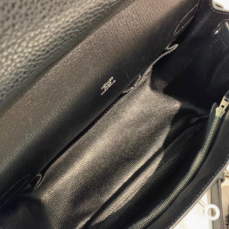 Hermes愛馬仕 吉普賽28 當下最火的黑銀配色 最好看小號 方塊Q刻 尺寸：28*12*23-5