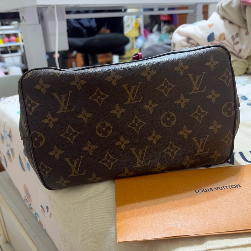 LV  NEONOE  桃紅色 M43570-8