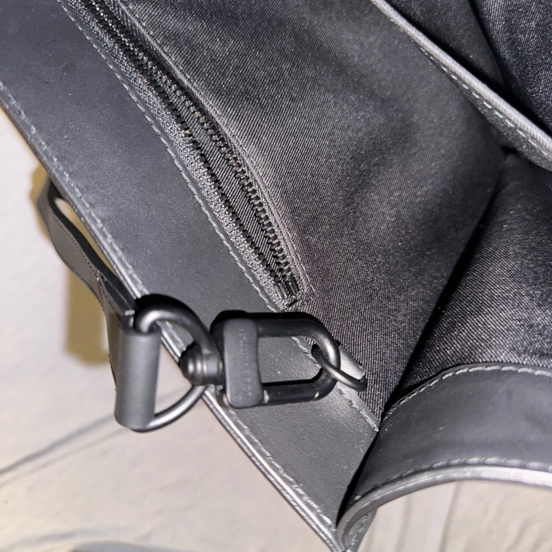 LV M21866 Sac Plat NV 男用托特包附防塵袋盒裝-11