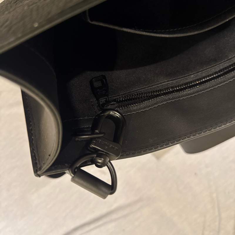 LV M21866 Sac Plat NV 男用托特包附防塵袋盒裝-12