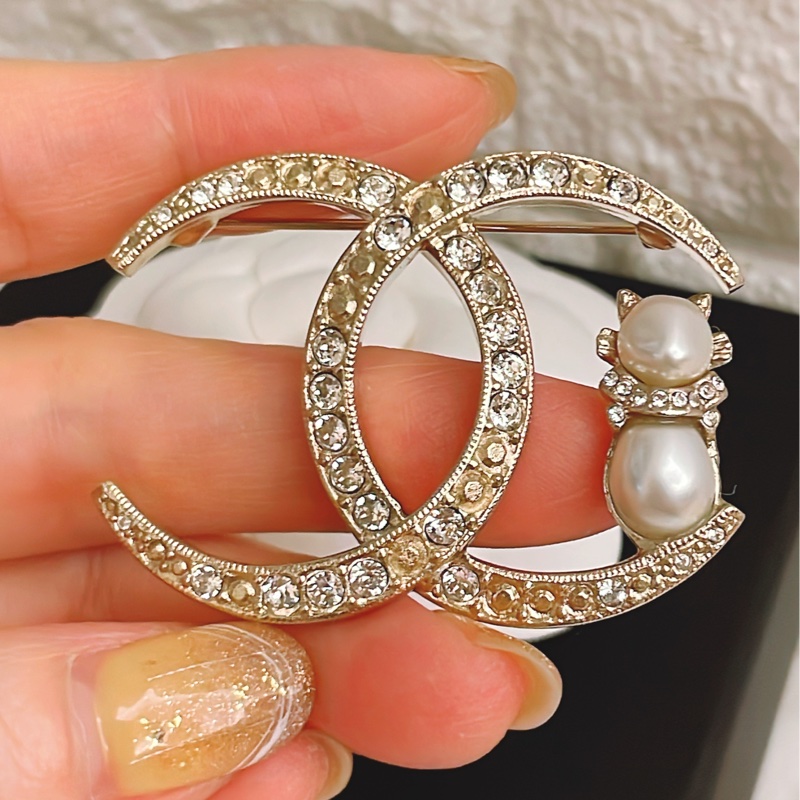 全新附購證✨ 手工坊香奈兒Chanel 水鑽雙C logo貓咪胸針-2