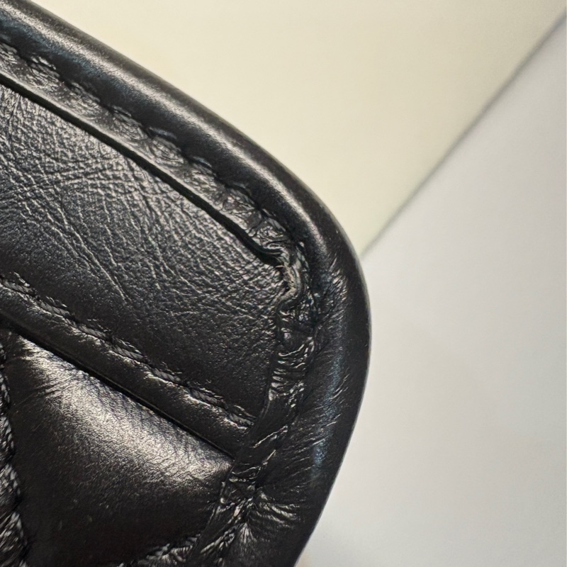 Chanel 2020 限量復古小牛皮徽章手提肩揹包Tote-5