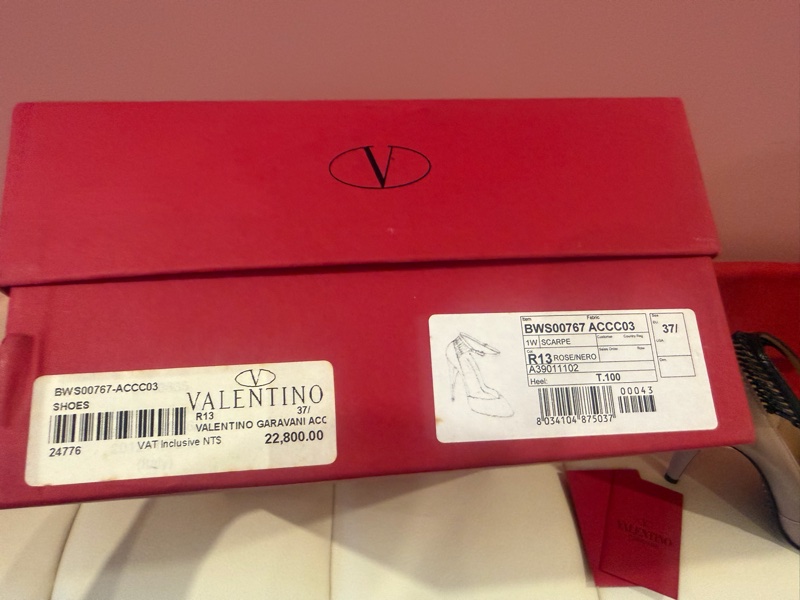 Valentino Garavani 經典高跟鞋｜二手良品｜含鞋盒、塵袋、證件卡-17