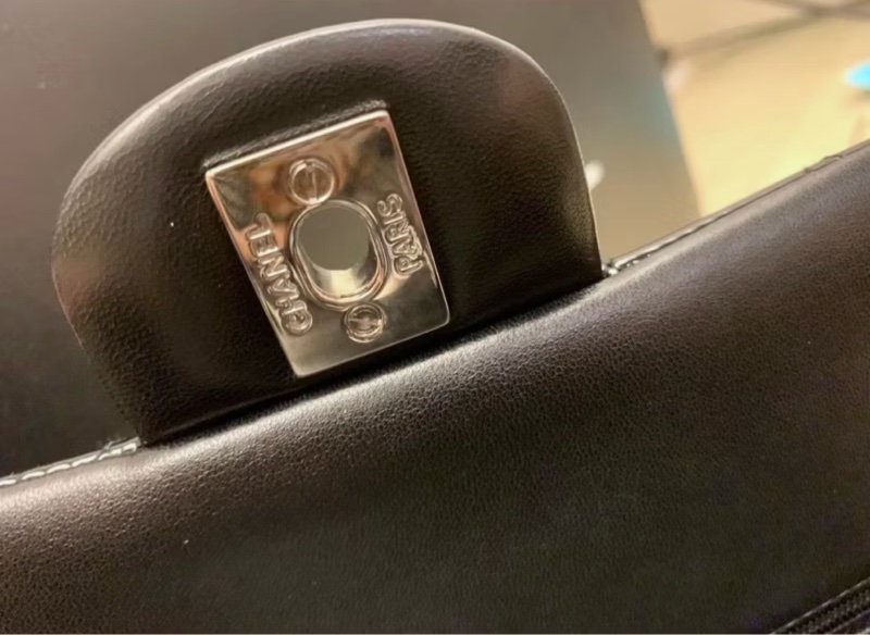 CHANEL 經典款 cOco25 漆皮 銀鍊 菱格紋 手提 肩背包-4